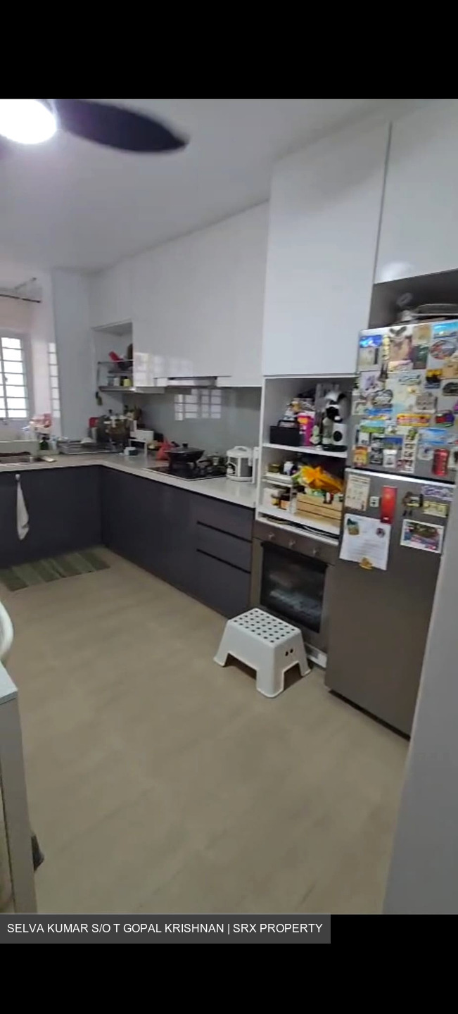 Blk 244 Jurong East Street 24 (Jurong East), HDB 3 Rooms #589356721